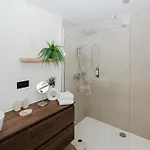 Nature Village - Homely N°24 - 8 Personnes Avec Jacuzzi 롯지 불랑쥬