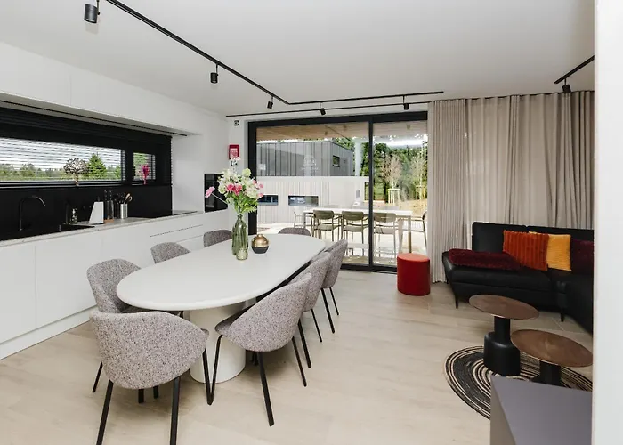 Nature Village - Homely N°24 - 8 Personnes Avec Jacuzzi Lodge