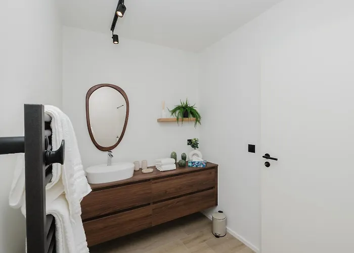 Nature Village - Homely N°24 - 8 Personnes Avec Jacuzzi Büllingen