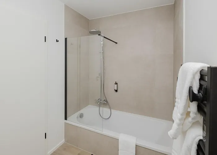 Nature Village - Homely N°24 - 8 Personnes Avec Jacuzzi * Büllingen