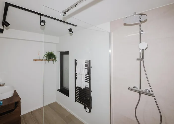 Nature Village - Homely N°24 - 8 Personnes Avec Jacuzzi Büllingen